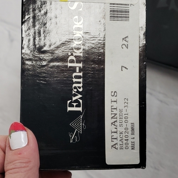 Evan Picone ATLANTIS Sexy Gorgeous Black Suede Gold Trim Pumps 7AA  In Box EUC - Picture 4 of 16